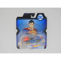 1:64 Hot Wheels Marvel Character Cars "Superman"