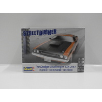 1:24 1970 Dodge Challenger T/A 2 in 1