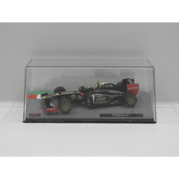 1:43 Renault R31 (Vitaly Petrov) 2011 #10