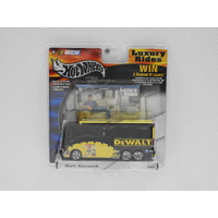 1:64 Hot Wheels Luxury Rides - Matt Kenseth "DeWalt"