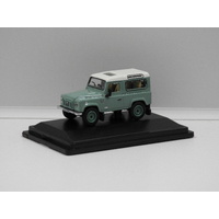 1:76 Land Rover Defender 90 Station Wagon (Grasmere Green) "Heritage"