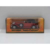 1:43 1930 Model 'J' Duesenberg (Red/Black Roof)