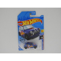 1:64 Morris Mini - Hot Wheels Long Card