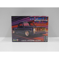 1:25 1977 Chevy Street Pickup