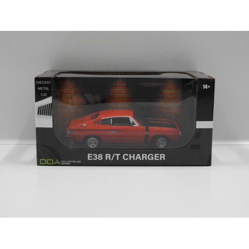 1:32 Valiant E38 R/T Charger (Hot Red)