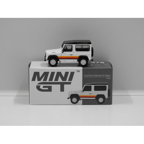 1:64 Land Rover Defender 90 Wagon (White) (Opened, Unsealed)