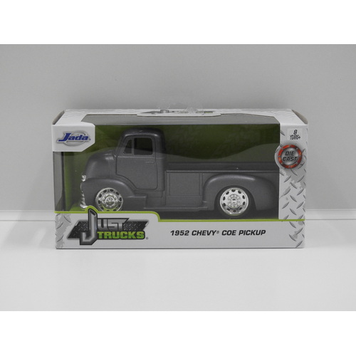 1:32 1952 Chevy COE Pickup (Grey)