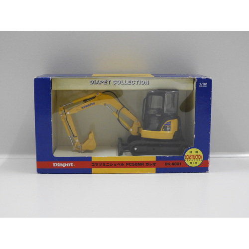 1:32 Komatsu Mini Shovel PC50MR Galeo