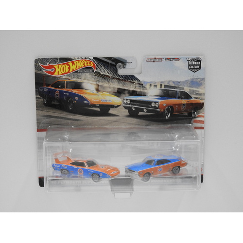 1:64 1970 Plymouth Superbird & 1970 Roadrunner - Hot Wheels Premium Car Culture Twin Set