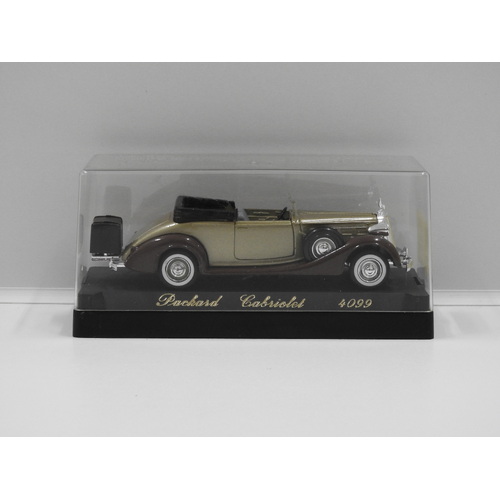 1:43 Packard Cabriolet (Gold/Brown)