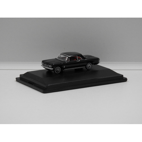 1:87 1963 Chevrolet Corvair Coupe (Tuxedo Black)