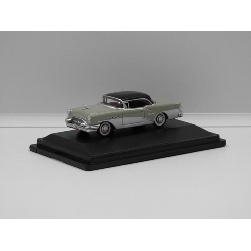 1:87 1955 Buick Century (Carlsbad Black/Windsos Grey/Dover White)