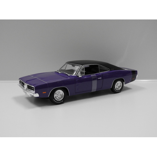 1:18 1969 Dodge Charger R/T (Purple/Black Roof)