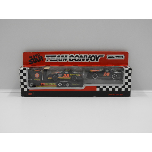 1:64 Matchbox Team Convoy - Havoline Racing (Davey Allison) #28