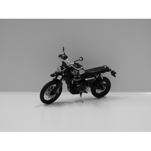 1:12 Triumph Scrambler 1200 - James Bond "No Time To Die"