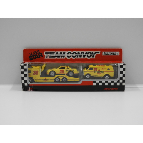 1:64 Matchbox Team Convoy - Pennzoil Racing (Michael Waltrip) #30