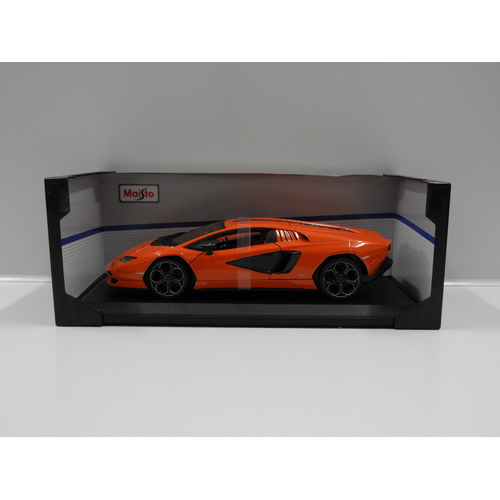 1:18 2021 Lamborghini Countach LPI 800-4 (Orange)